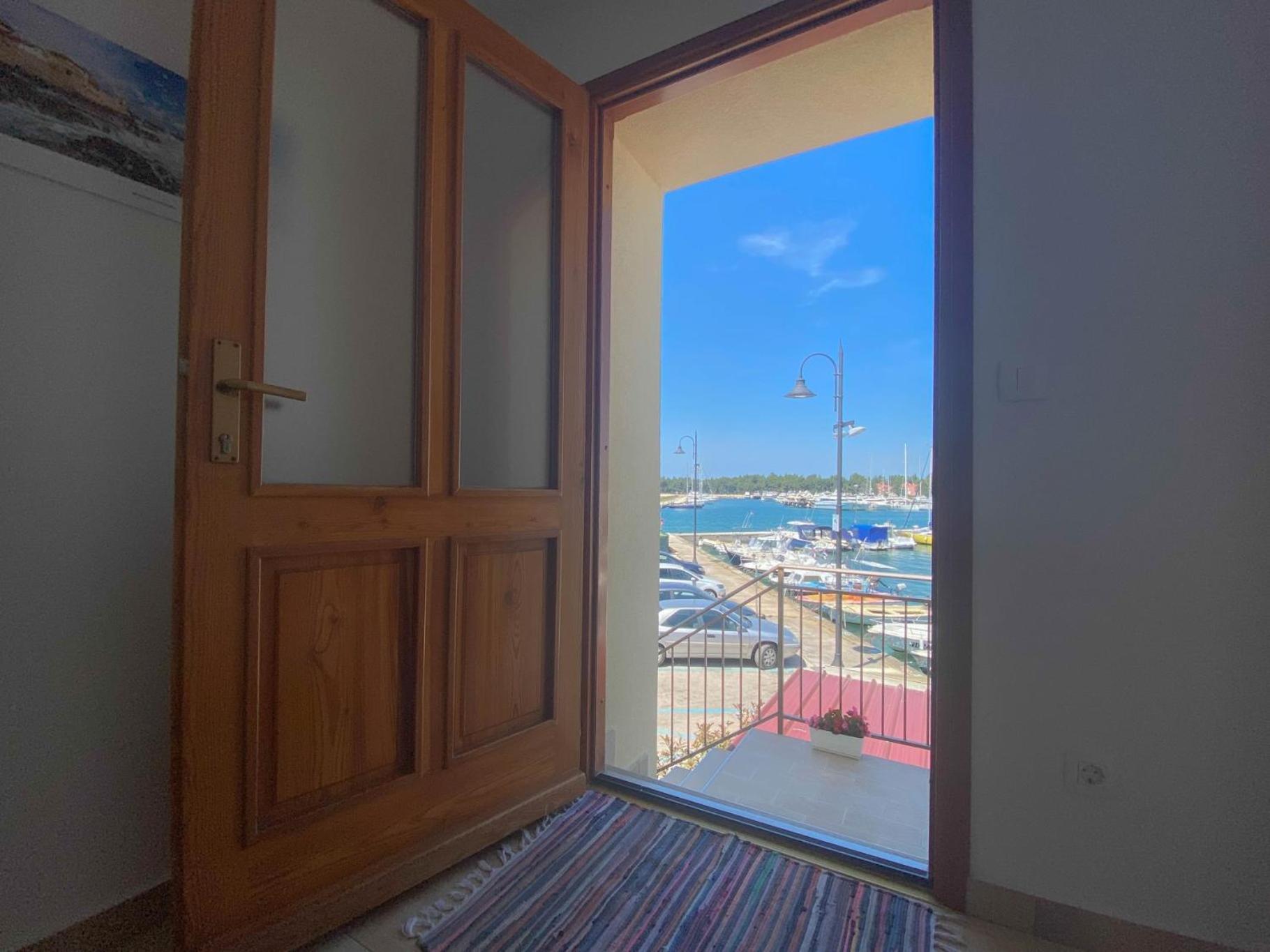 Demark Room 1 Novigrad Istria المظهر الخارجي الصورة